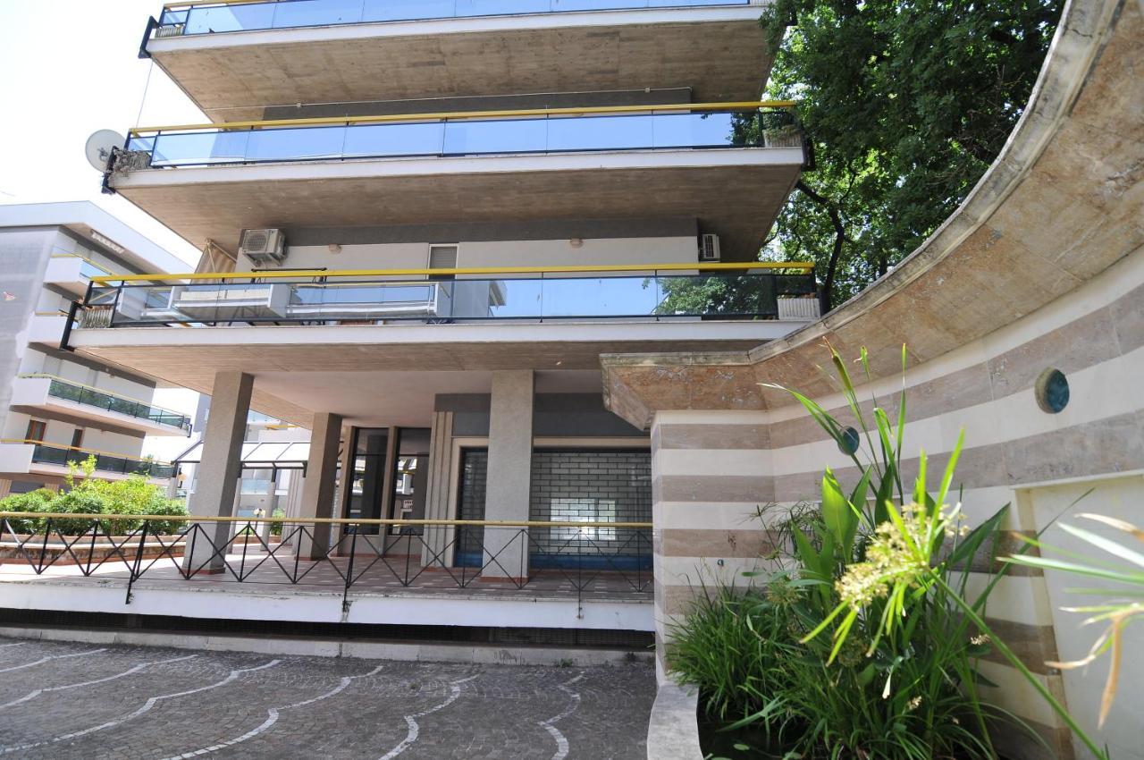 Sole & Querce Apartments- Bike Friendly With Garage Lanciano Luaran gambar